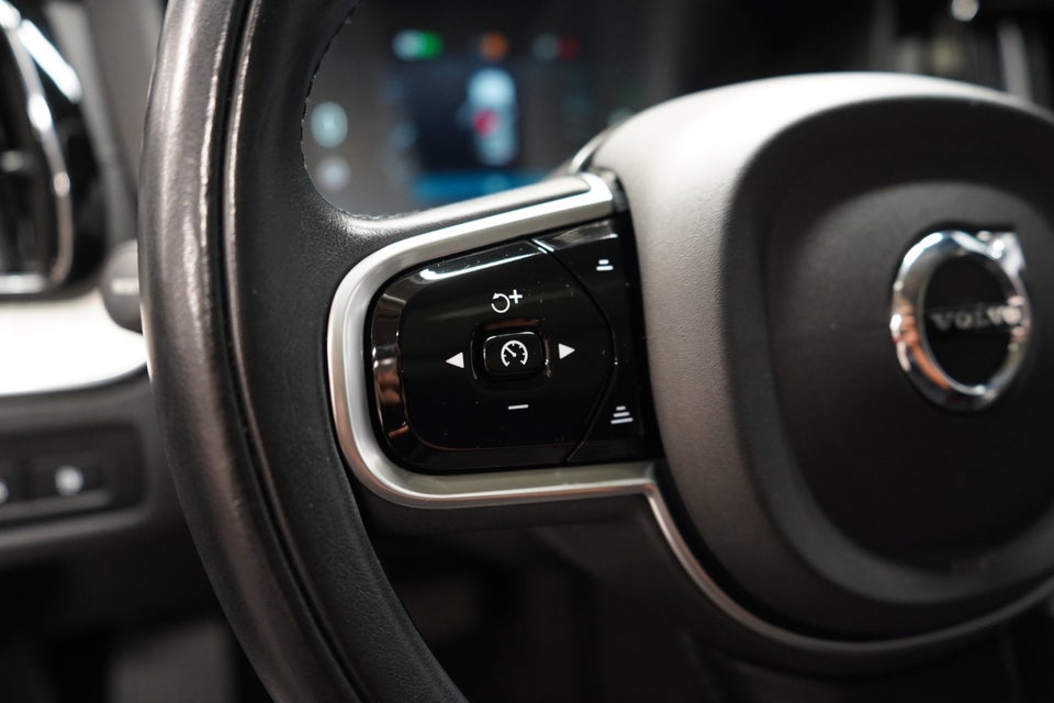 Volvo XC60 2,0 T6 ReCharge Inscription aut. AWD 5d