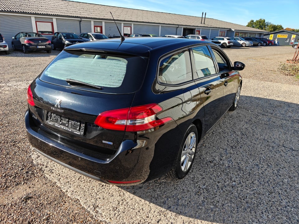 Peugeot 308 1,6 BlueHDi 120 Style SW 5d