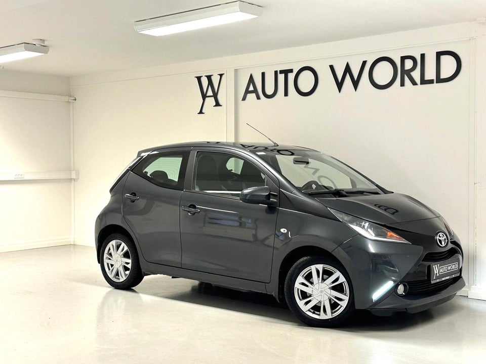 Toyota Aygo 1,0 VVT-i x-touch 5d