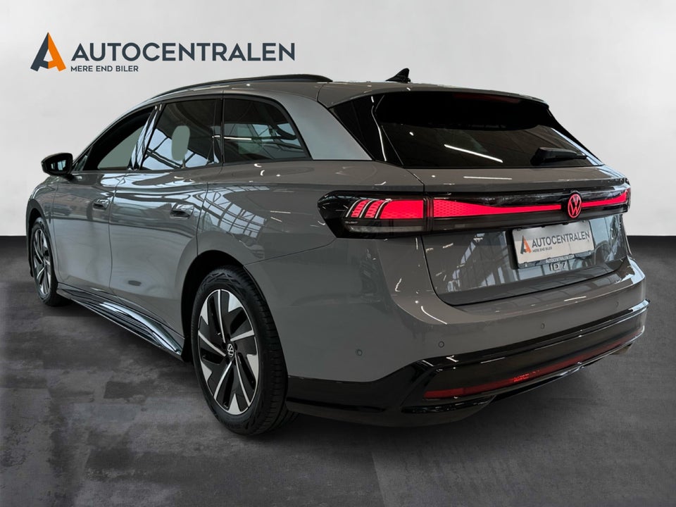 VW ID.7 86 Style S Tourer 5d