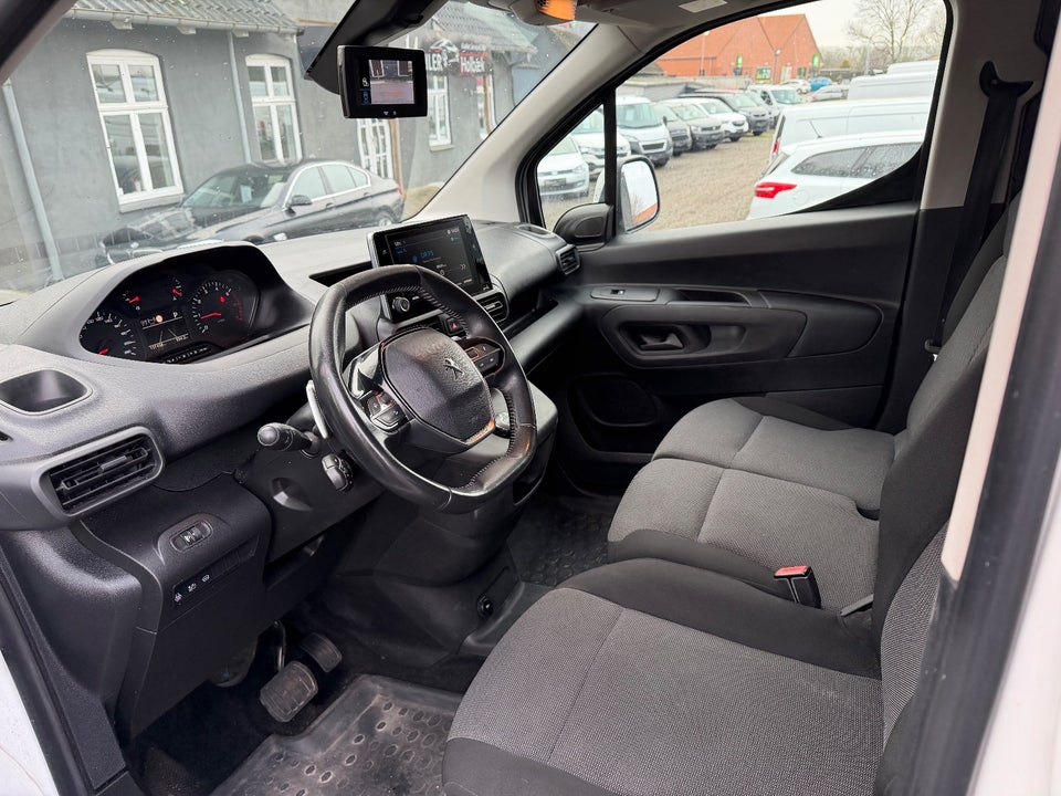 Peugeot Partner 1,5 BlueHDi 130 L1V1 Ultimate EAT8 Van