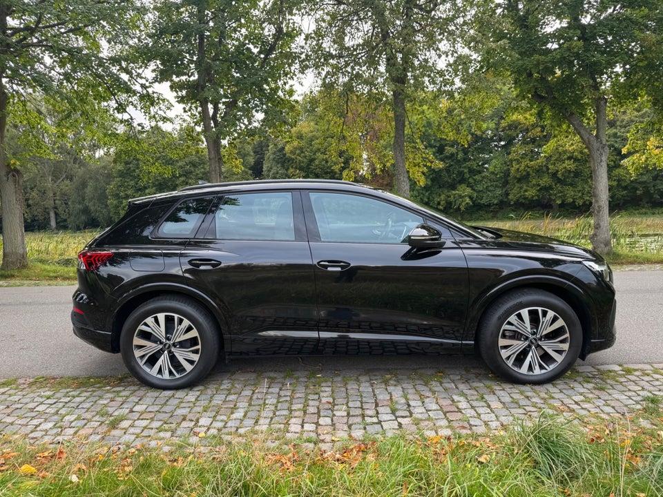 Audi Q4 e-tron 35 Attitude 5d