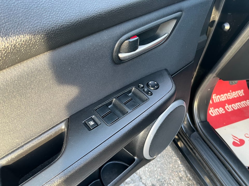 Mazda 6 2,0 Advance stc. 5d