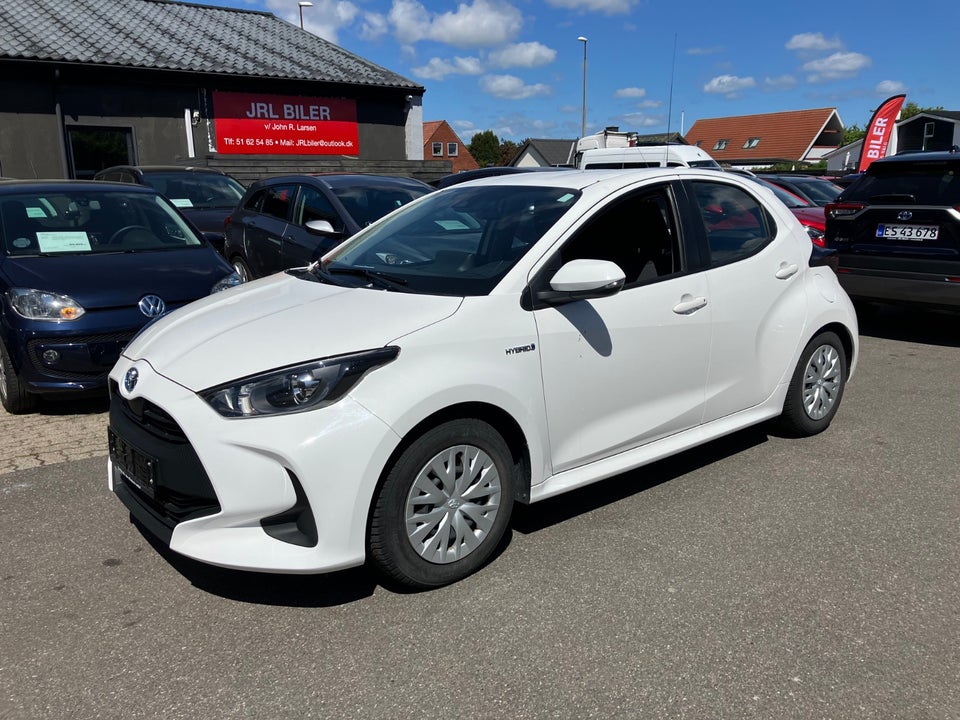 Toyota Yaris 1,5 Hybrid H1 e-CVT 5d