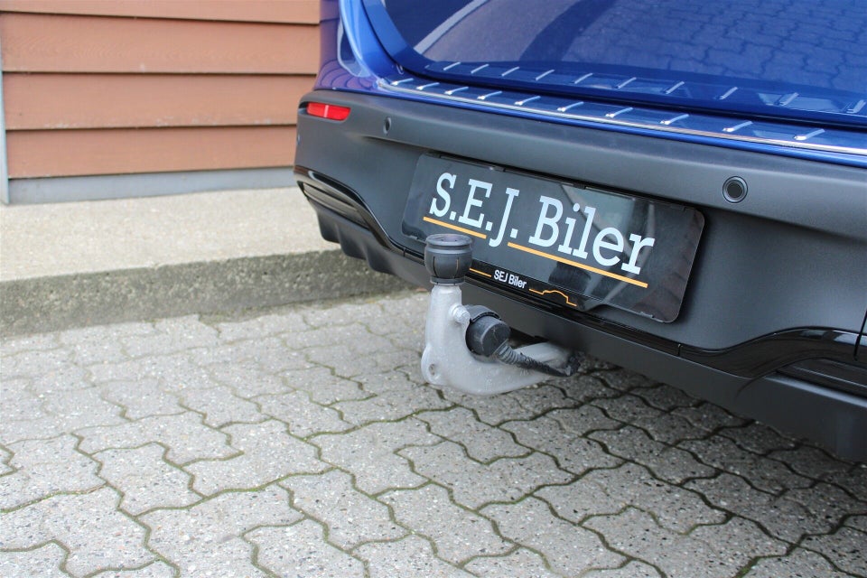 Mercedes EQA350 AMG Advance 4Matic 5d