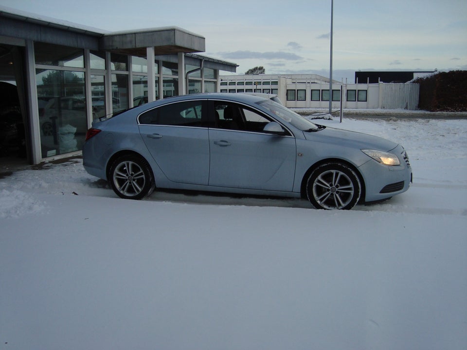 Opel Insignia 1,4 T 140 Cosmo eco 5d