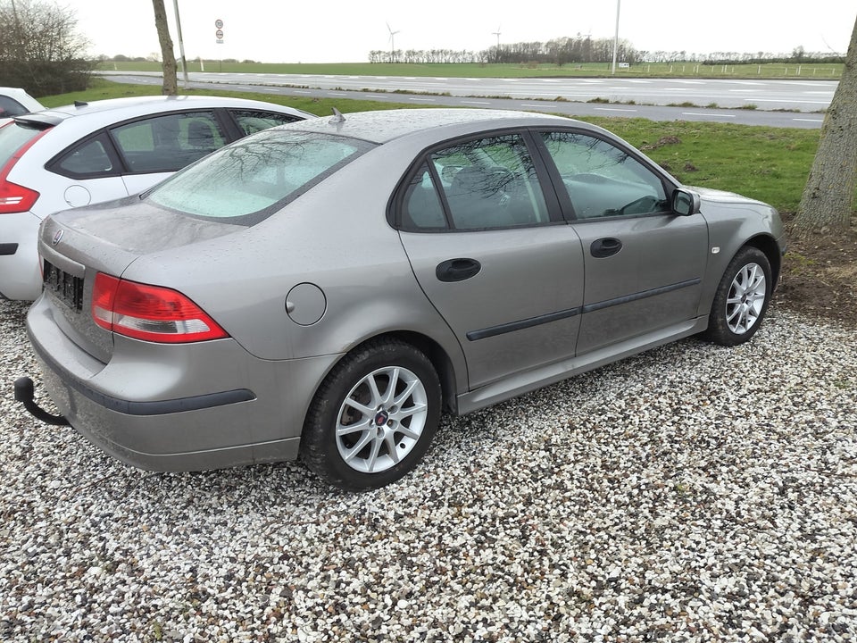 Saab 9-3 1,8i Sport 4d