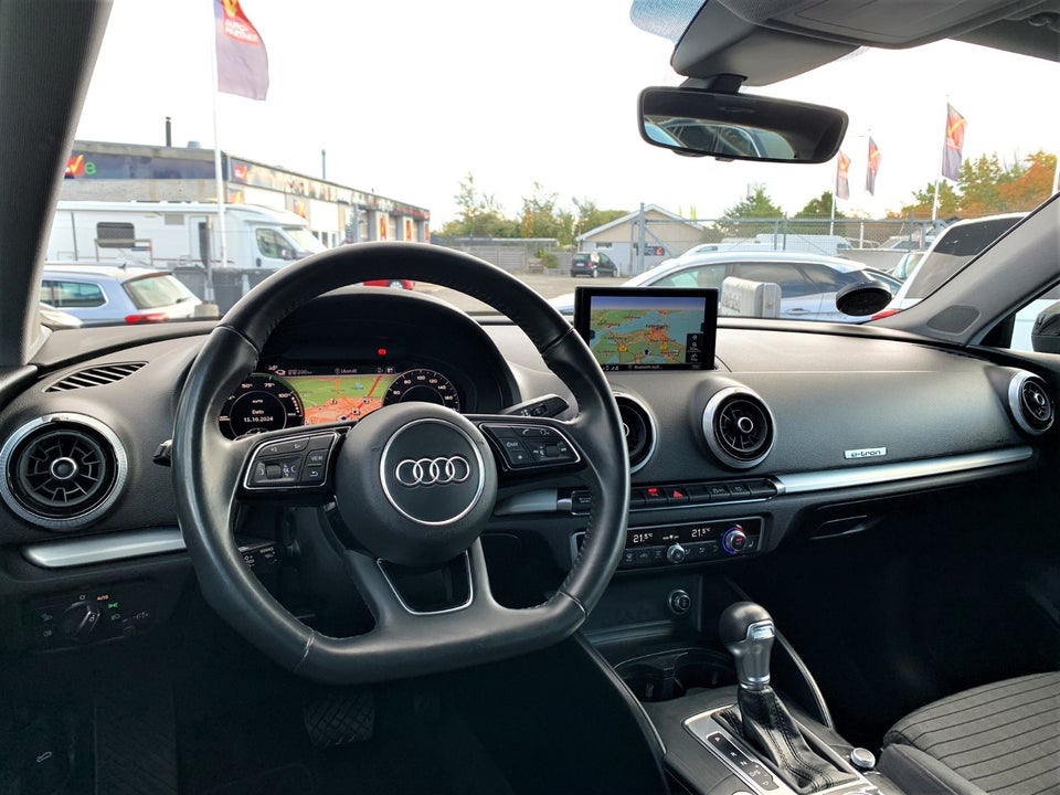 Audi A3 40 TFSi e S-line Sportback S-tr. 5d