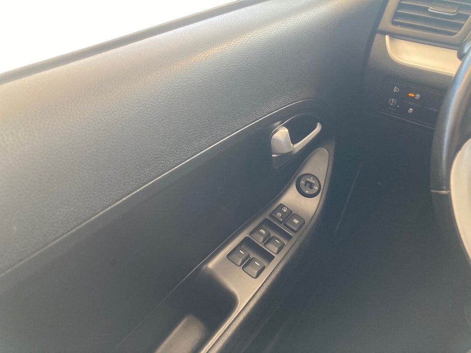 Kia Picanto 1,0 Limited 5d