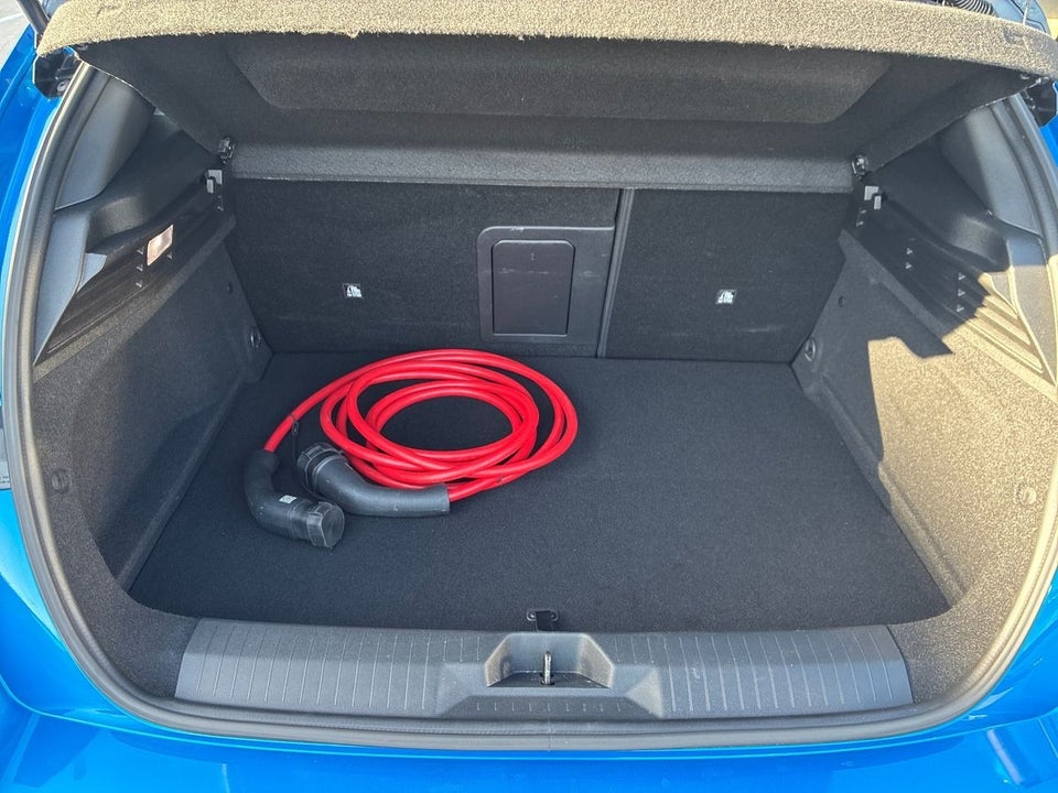 Opel Astra-e 54 Ultimate 5d