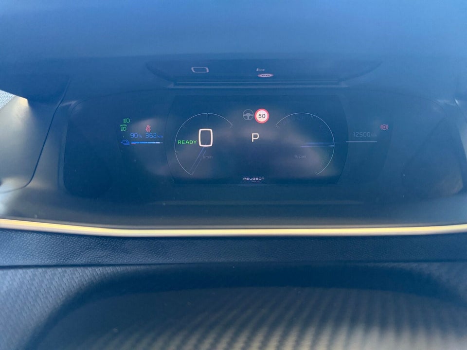 Peugeot e-2008 54 GT 5d