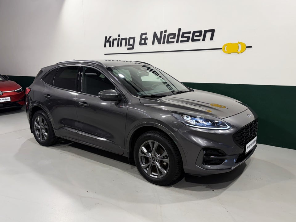 Ford Kuga 2,5 PHEV ST-Line CVT 5d