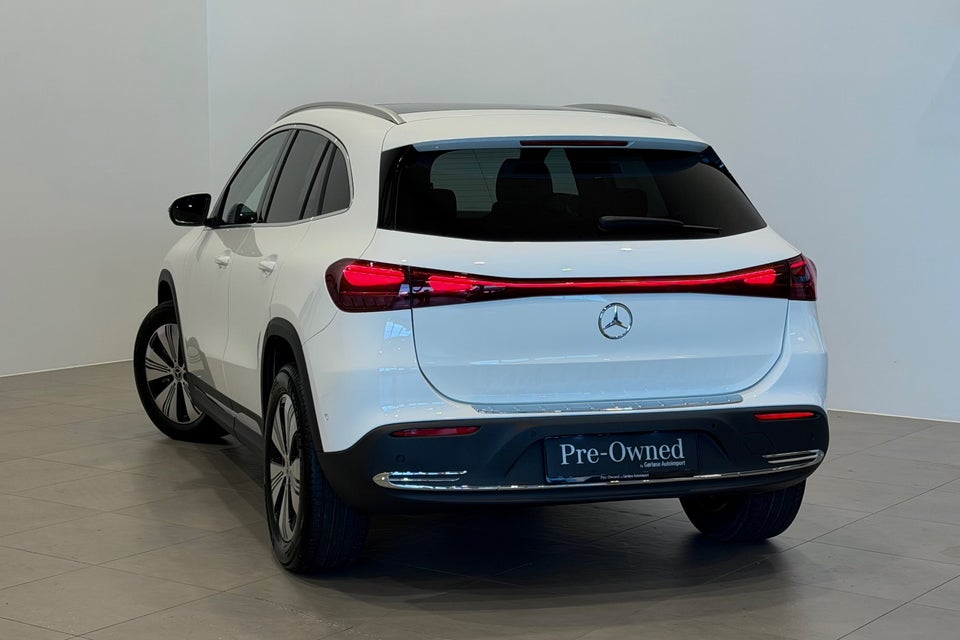 Mercedes EQA300 Progressive 4Matic 5d