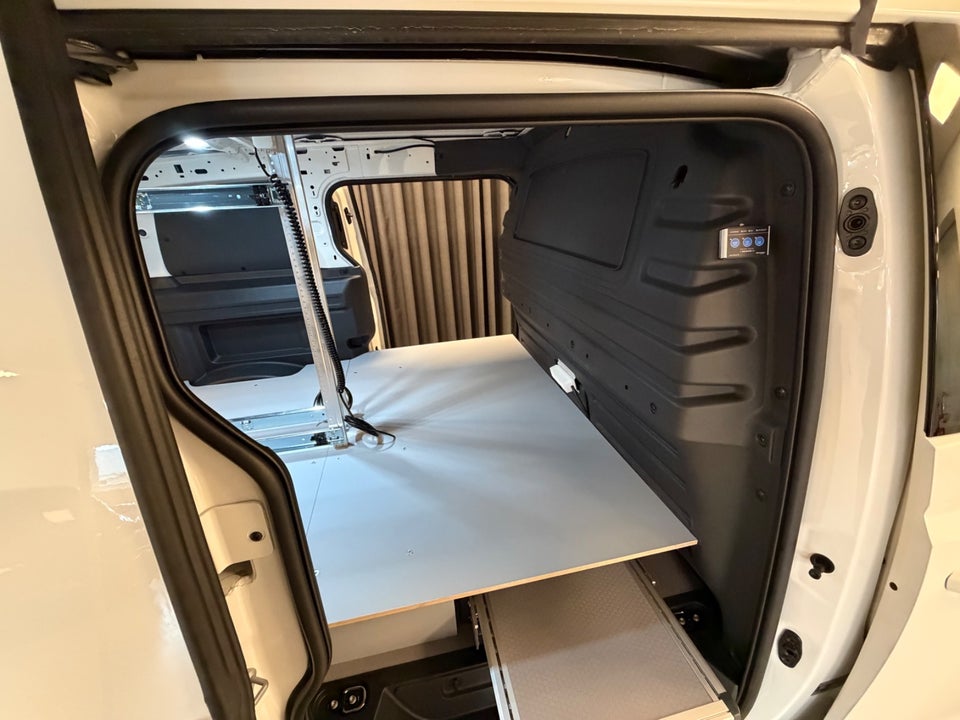 VW ID.Buzz 79 Cargo Pro 4Motion