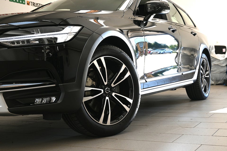Volvo V90 CC 2,0 D4 190 aut. AWD 5d