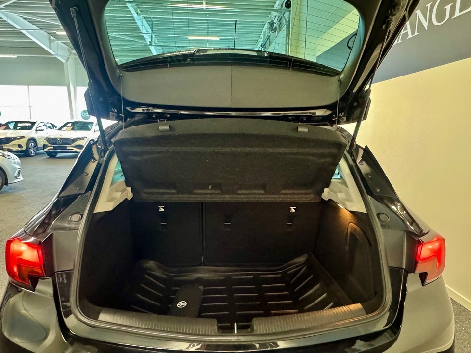 Opel Astra 1,4 T 125 Enjoy 5d