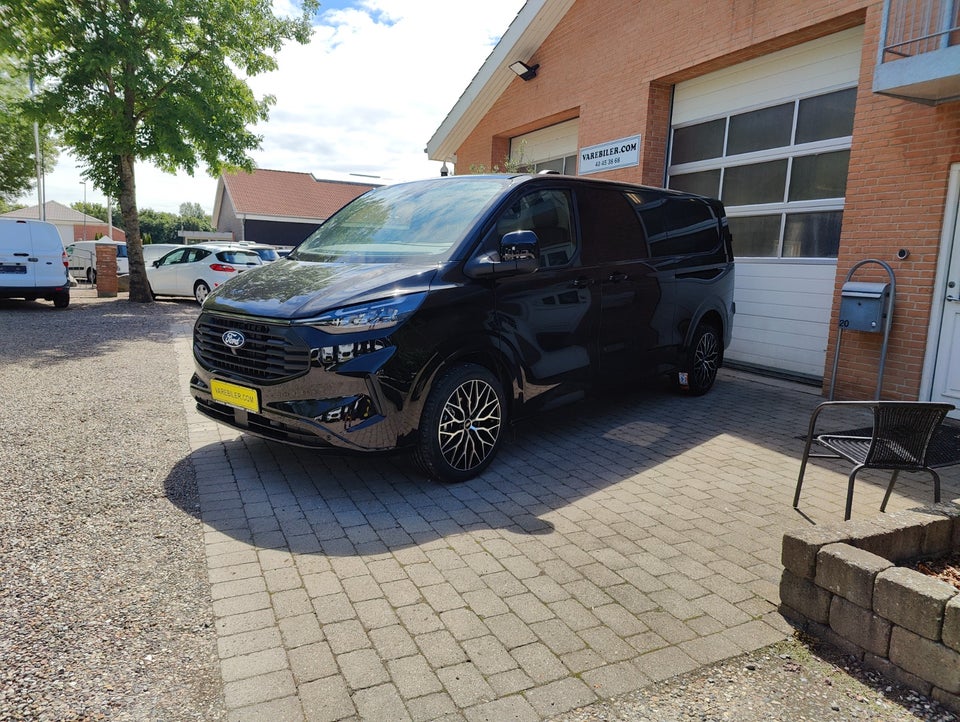 Ford Transit Custom 300L 2,0 EcoBlue Limited aut.