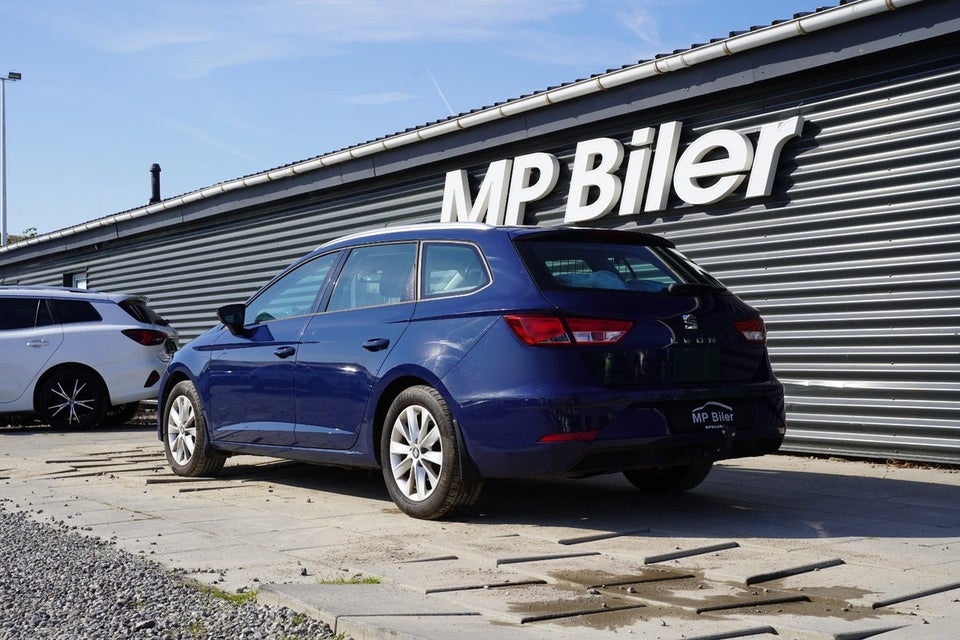 Seat Leon 1,6 TDi 115 Style ST DSG 5d