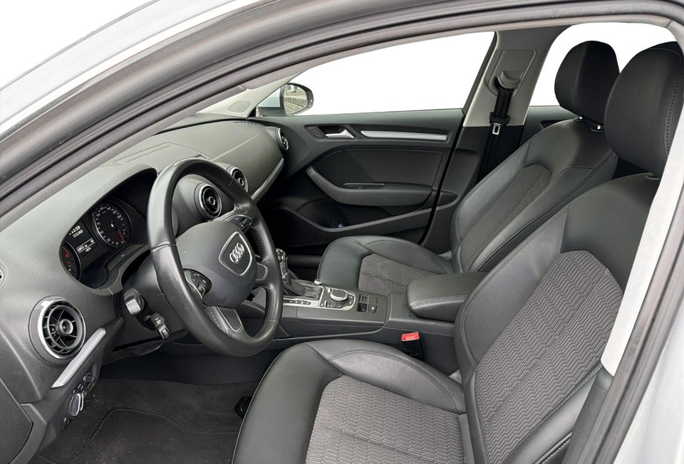 Audi A3 1,4 TFSi 122 Ambition Sportback S-tr. 5d