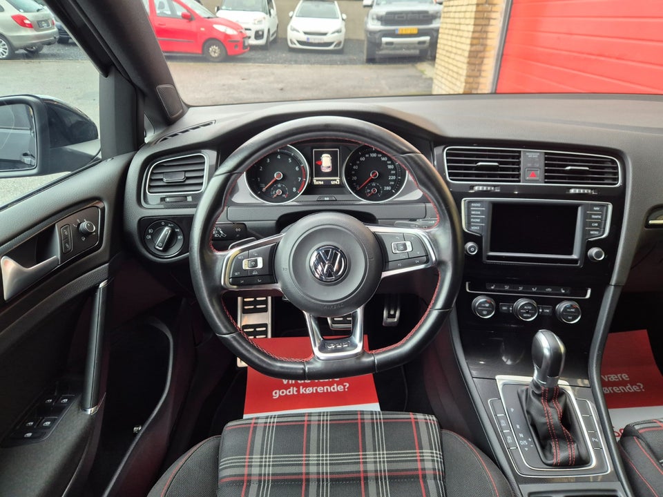 VW Golf VII 2,0 GTi DSG BMT 5d