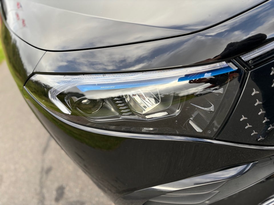 Mercedes EQA350 AMG Line 4Matic 5d