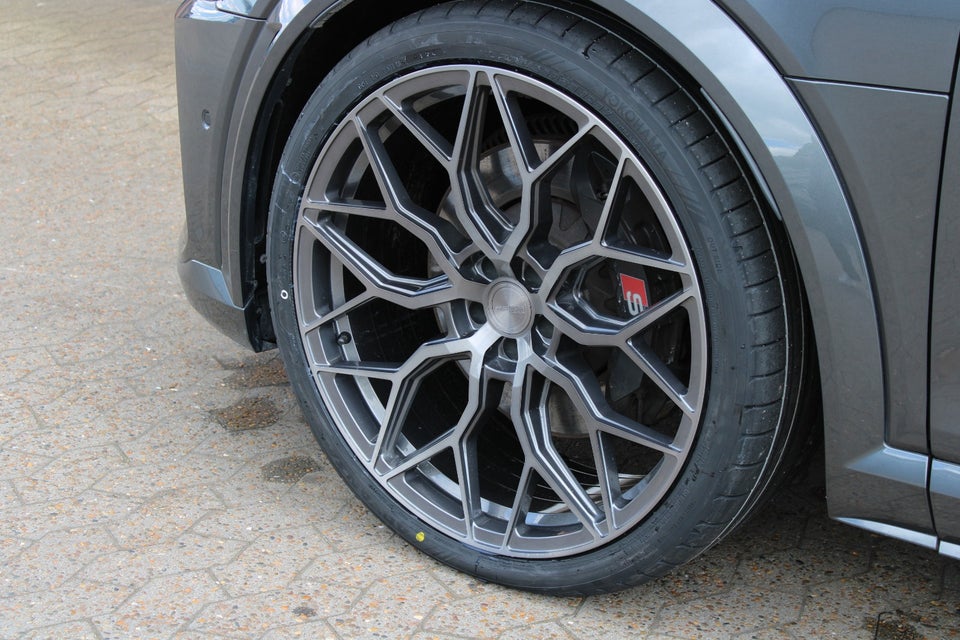Audi e-tron S Sportback quattro 5d