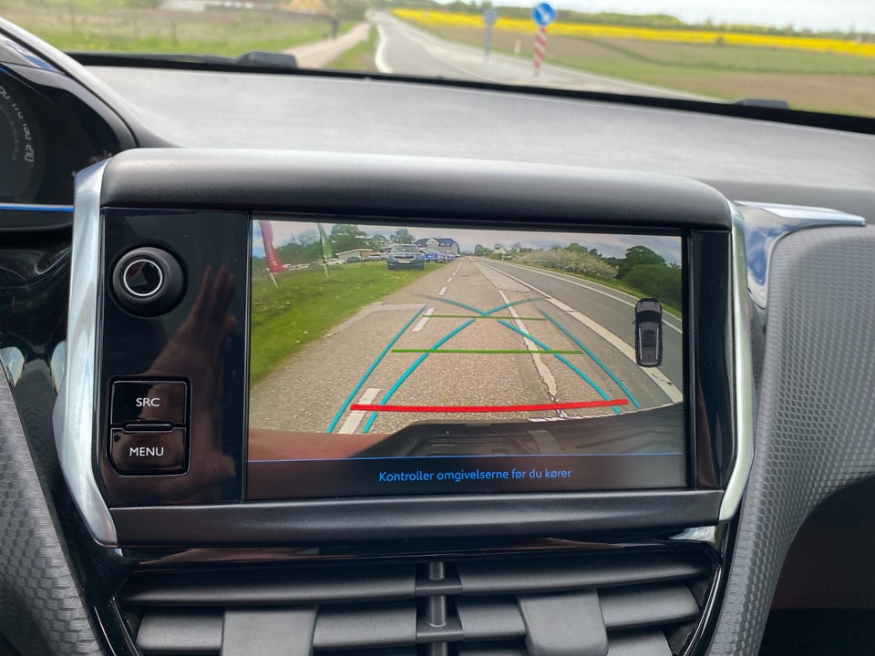 Peugeot 2008 1,6 BlueHDi 100 Allure Sky 5d