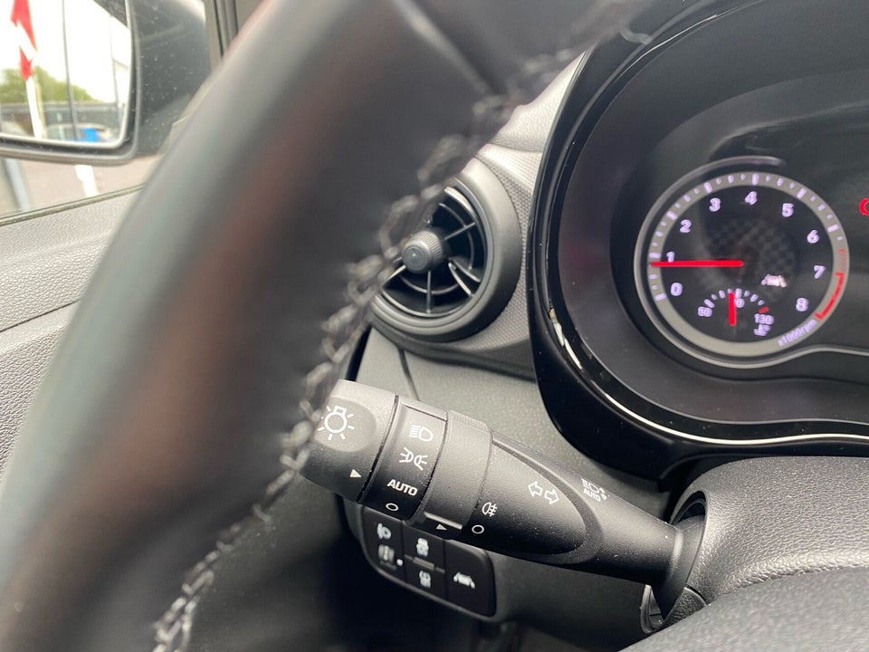 Hyundai i10 1,0 MPi Essential 5d