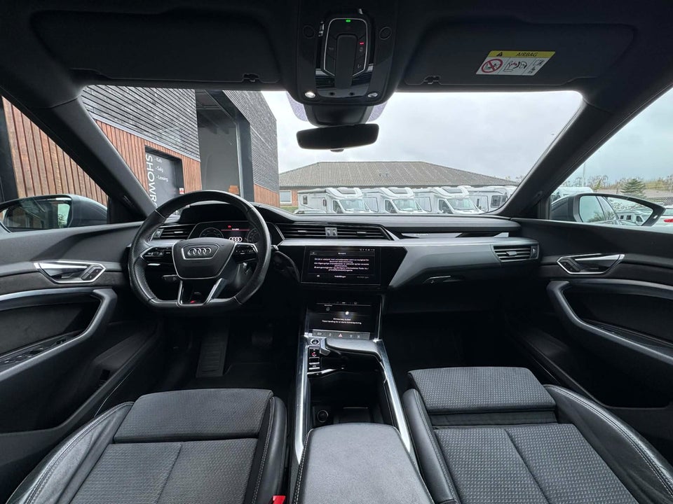 Audi e-tron 55 S-line quattro 5d