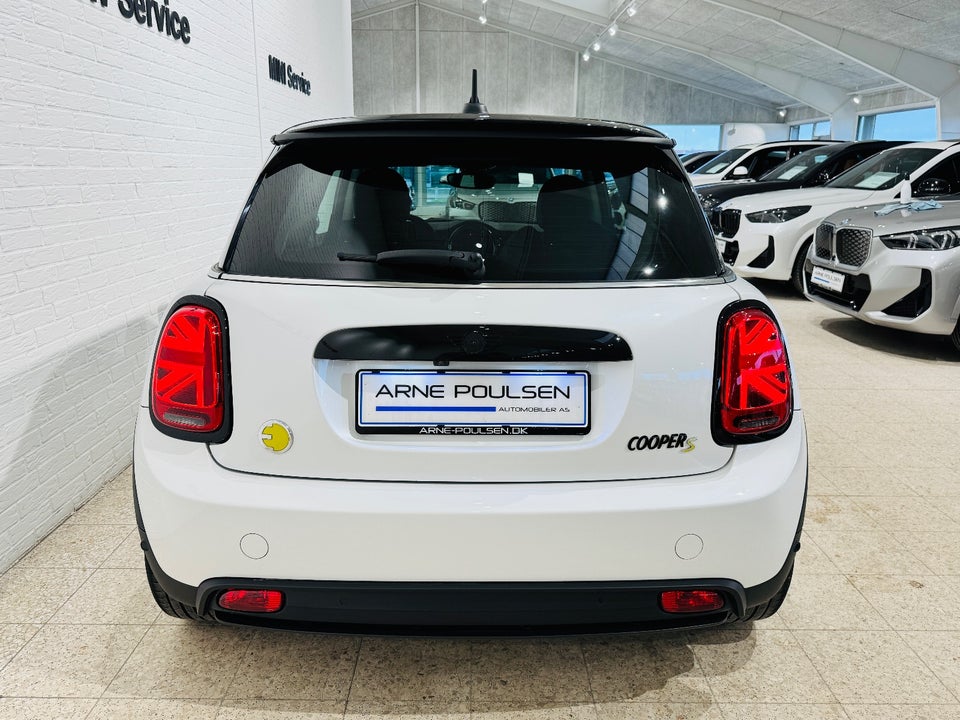 MINI Cooper SE Classic Trim 3d