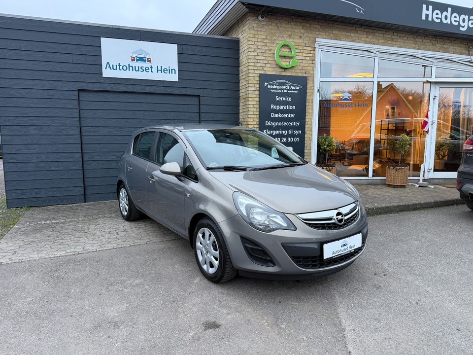 Opel Corsa 1,2 16V Enjoy 5d