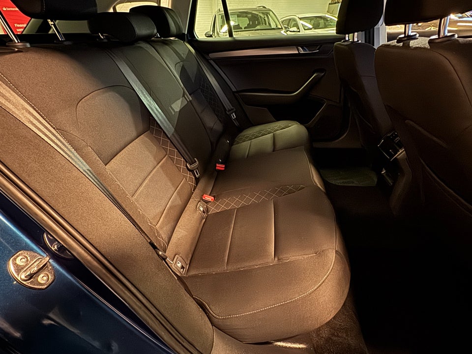 Skoda Superb 1,4 TSi 150 Active Combi 5d