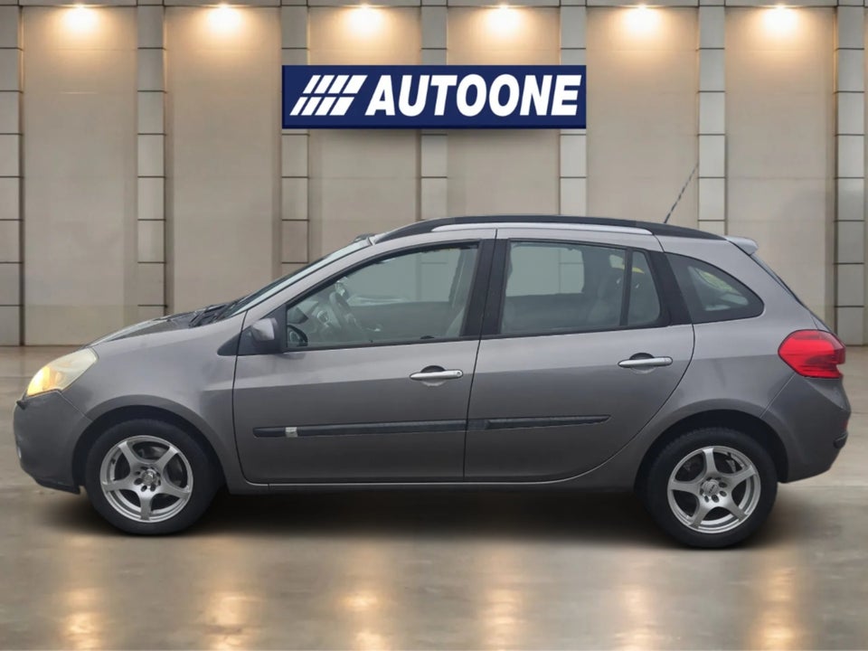 Renault Clio III 1,2 16V TCe Expression 5d