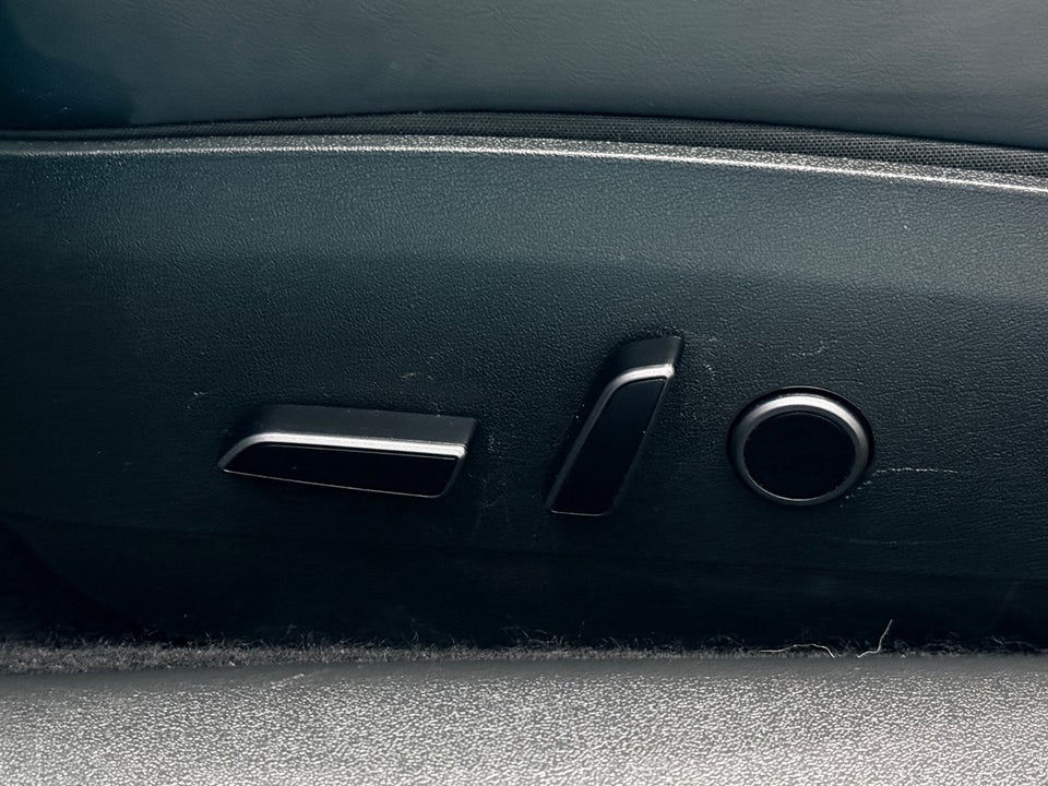 Tesla Model 3 Long Range AWD 4d