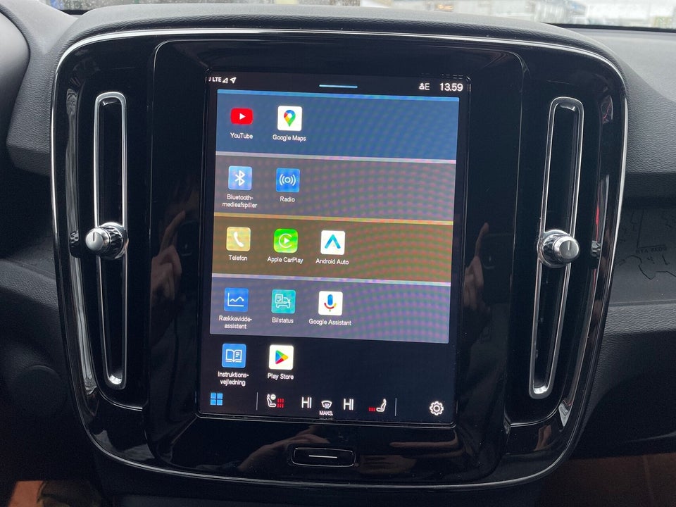 Volvo XC40 ReCharge Extended Range Core 5d