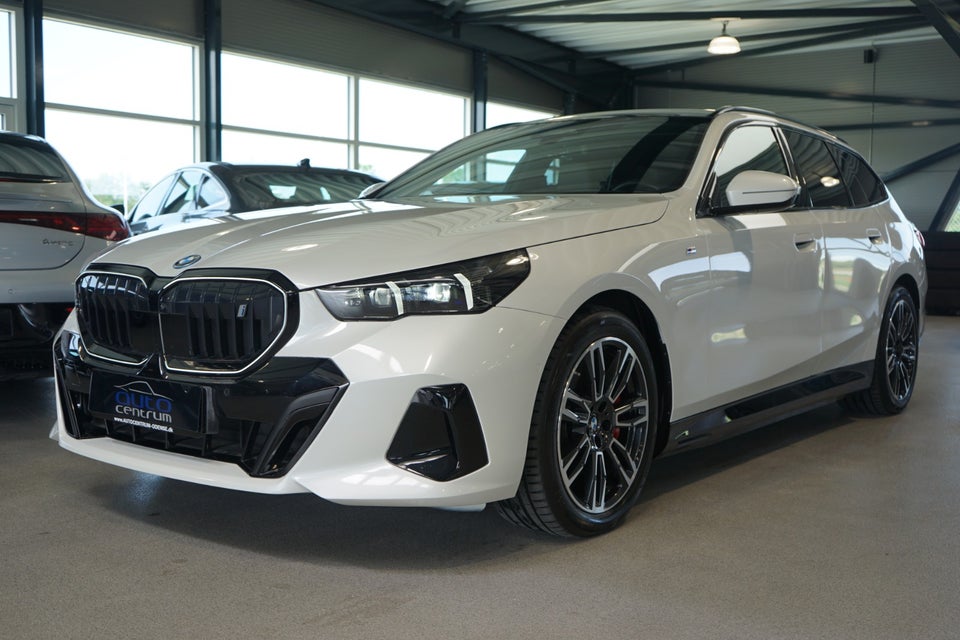 BMW i5 xDrive40 Touring M-Sport Pro 5d
