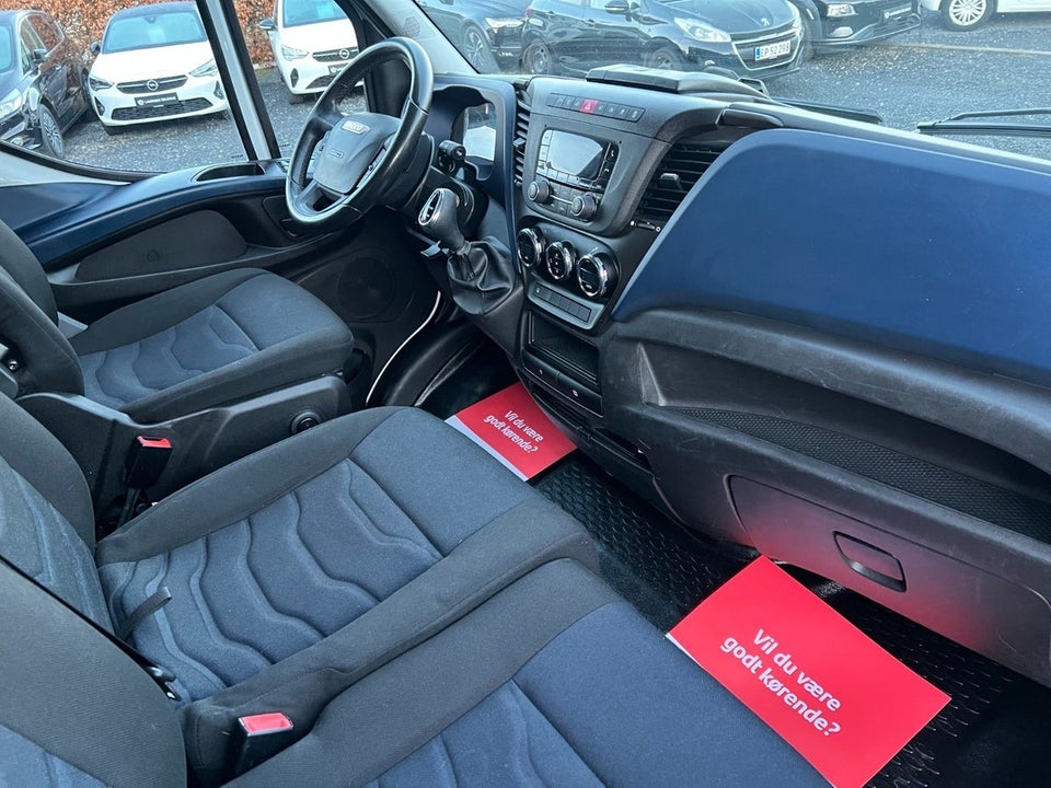 Iveco Daily 3,0 35C17 18m³ Van AG8