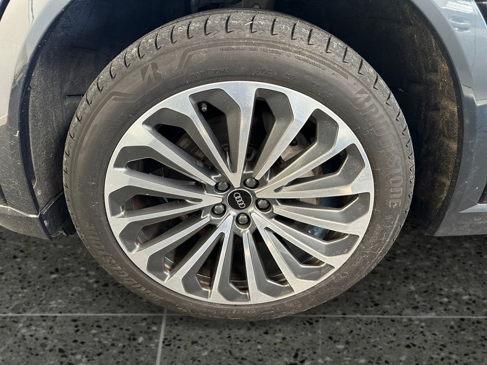 Audi e-tron 55 Advanced Sportback quattro 5d