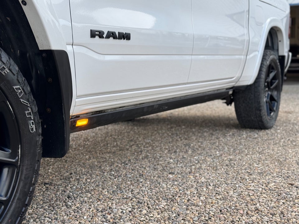 Dodge RAM 1500 5,7 V8 Laramie Crew Cab aut. 4x4 4d