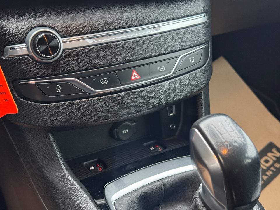 Peugeot 308 1,6 BlueHDi 100 Active 5d