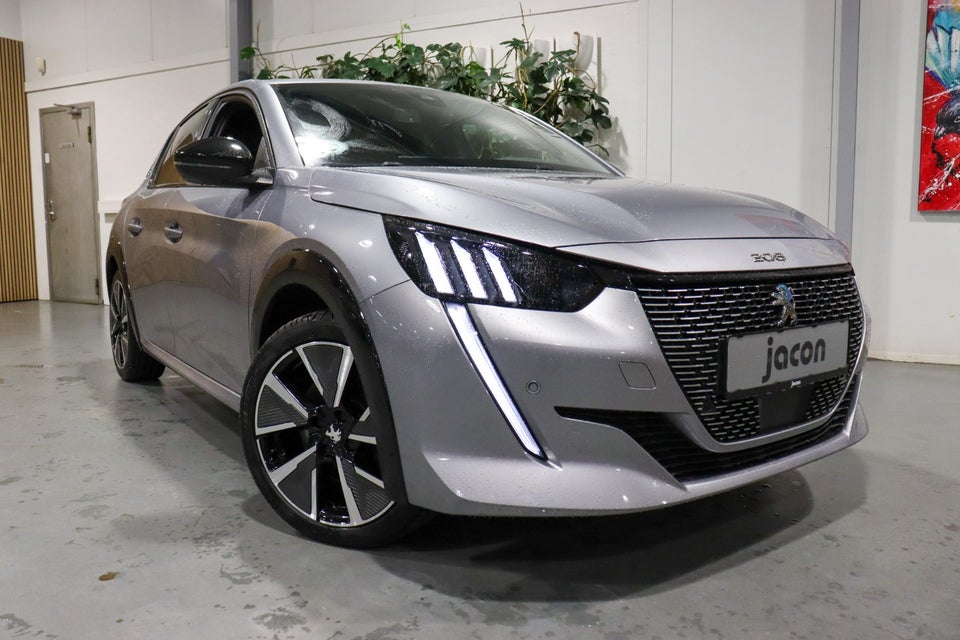 Peugeot e-208 50 GT Line 5d