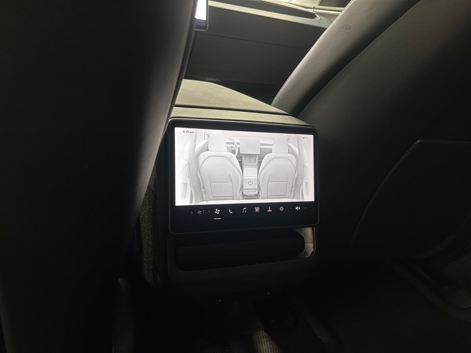 Tesla Model 3 RWD 4d