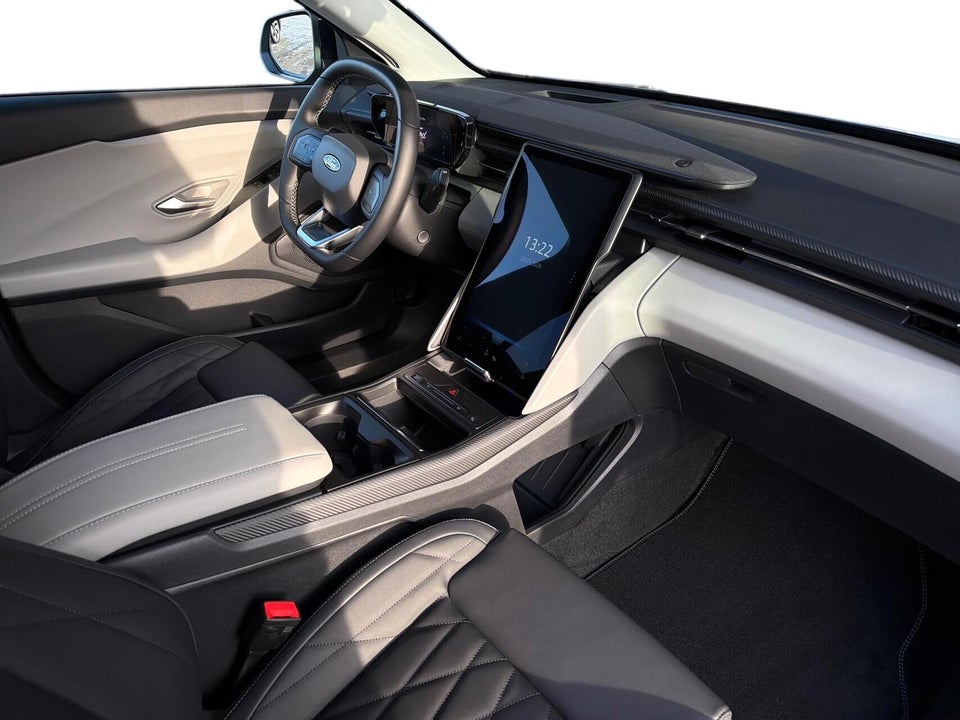 Ford Explorer 82 Premium Extended Range 5d