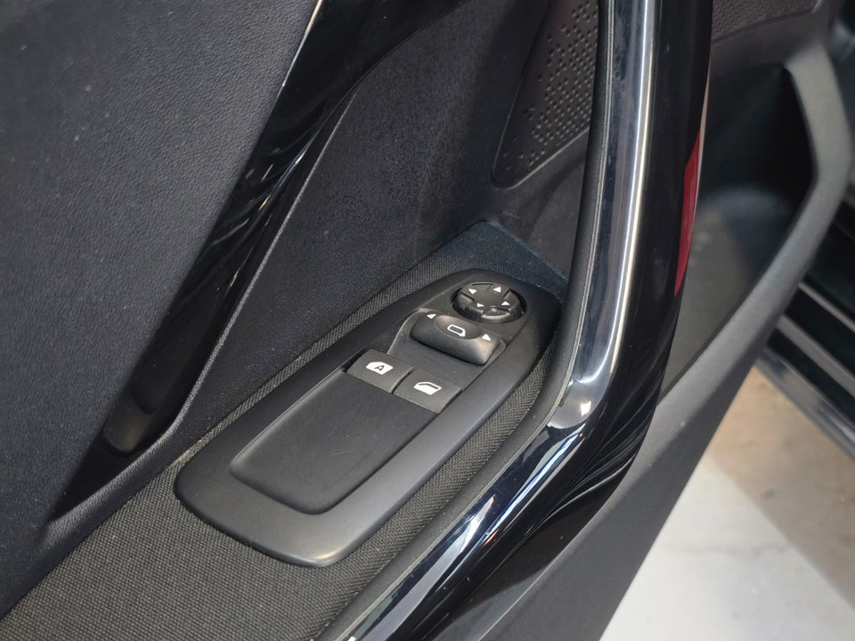 Peugeot 208 1,2 PureTech 82 Emotion+ 5d