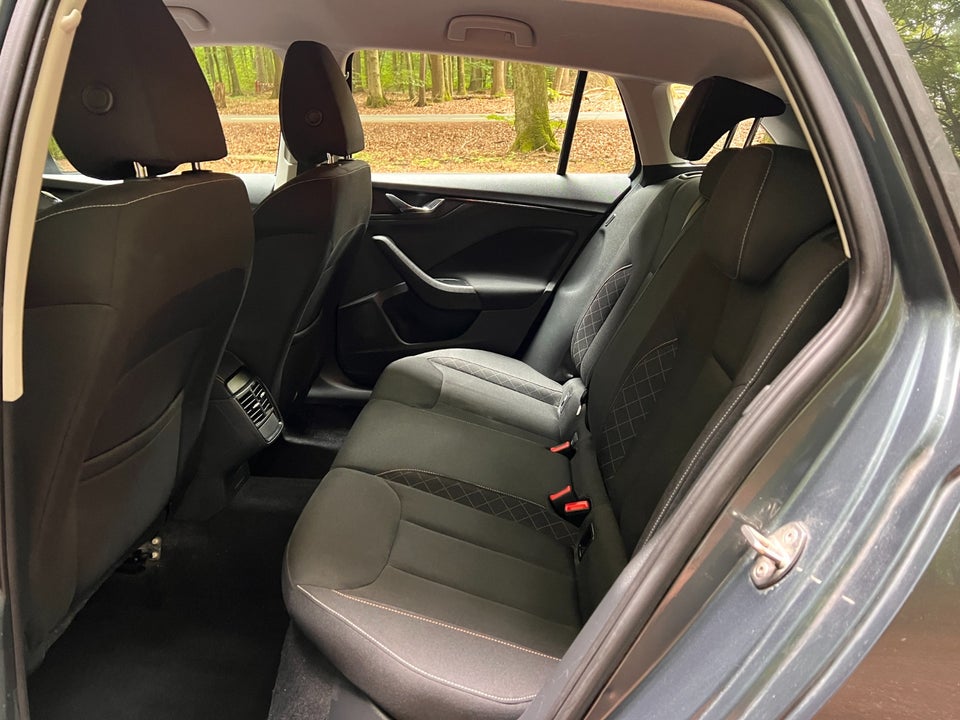 Skoda Scala 1,0 TSi 110 Dynamic DSG 5d