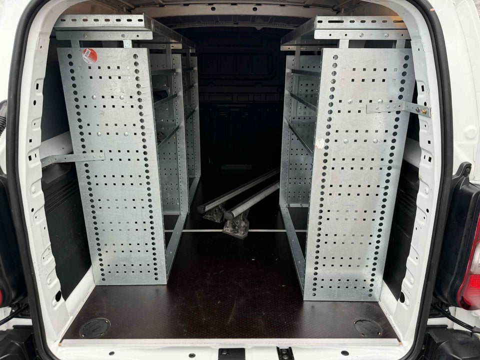 Toyota ProAce City 1,5 D 102 Long Comfort 6d