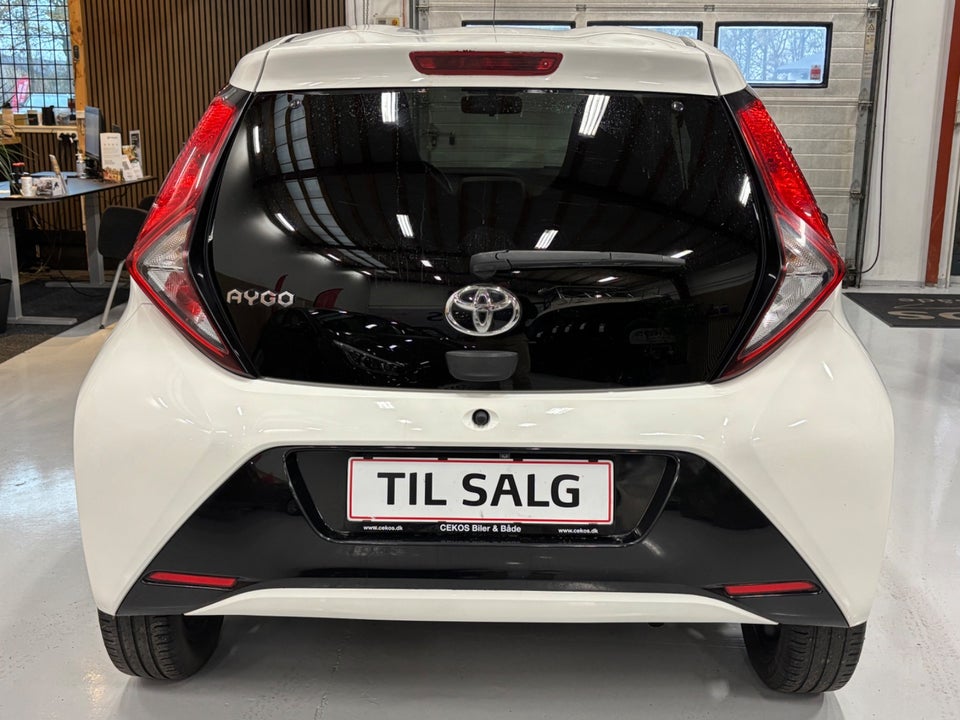Toyota Aygo 1,0 VVT-i x-cellence 5d