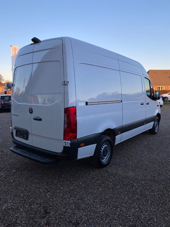 Mercedes Sprinter 317 2,0 CDi A2 Kassevogn aut. RWD