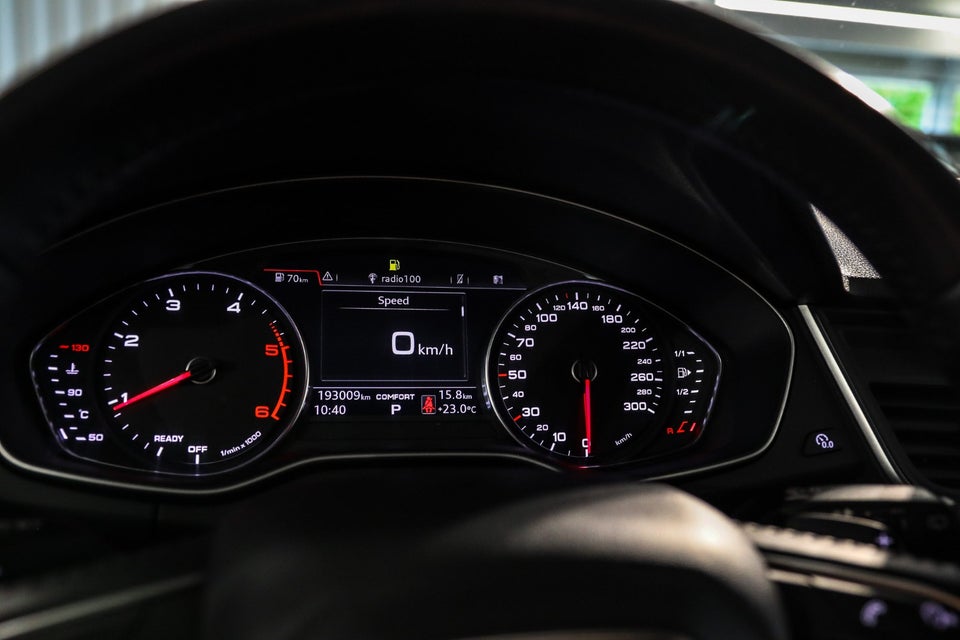 Audi Q5 40 TDi Sport quattro S-tr. 5d
