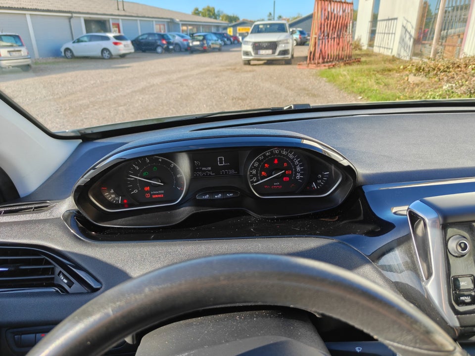 Peugeot 208 1,2 VTi 82 Active 5d